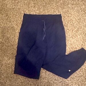 Lululemon Navy Dance Studio Midrise Joggers sz 6